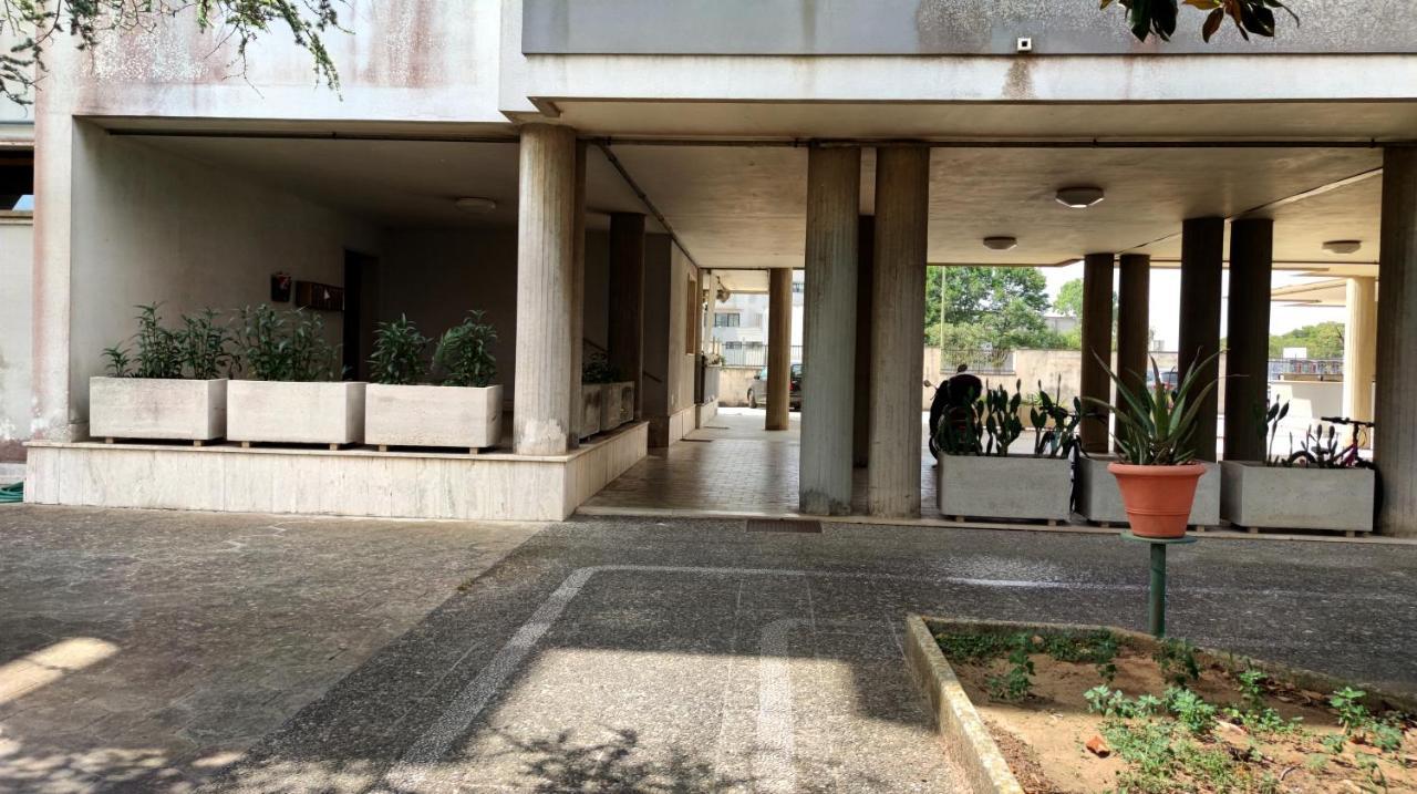 Casa Di Gigi- Comodo Appartamento In ガラティーナ エクステリア 写真